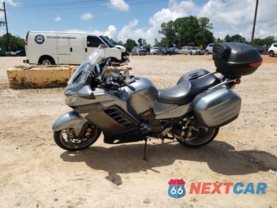 Trzecie zdjęcie samochodu z tyłu: 2008 KAWASAKI ZG1400 A VIN:JKBZGNA188A007720 - miniatura