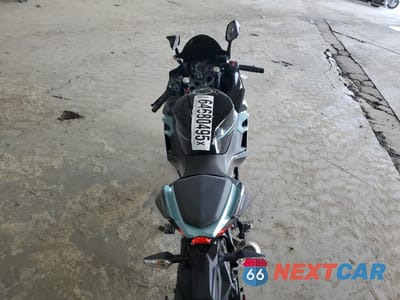 Zdjęcie 6 z 10 samochodu: 2020 KAWASAKI EX400 VIN:JKAEXKG14LDA67299 - miniatura