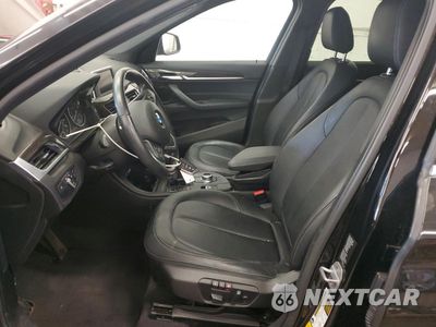Zdjęcie 7 z 13 samochodu: 2017 BMW X1 XDRIVE28I VIN:WBXHT3Z33H4A58316 - miniatura