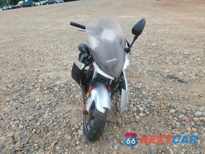 Drugie zdjęcie samochodu z przodu: 2006 KAWASAKI EX650 A6F VIN:JKAEXEA156A003415 - miniatura