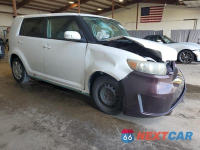 Czwarte zdjęcie samochodu z boku: 2009 TOYOTA SCION XB VIN:JTLKE50EX91076436 - miniatura