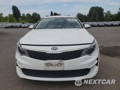 Piąte zdjęcie samochodu w środku: 2016 KIA OPTIMA LX VIN:5XXGT4L34GG026127 - miniatura