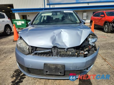 Piąte zdjęcie samochodu w środku: 2010 VOLKSWAGEN GOLF VIN:WVWBA7AJ2AW379488 - miniatura