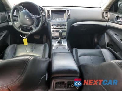 Zdjęcie 8 z 12 samochodu: 2015 INFINITI Q40 VIN:JN1CV6AR3FM523841 - miniatura