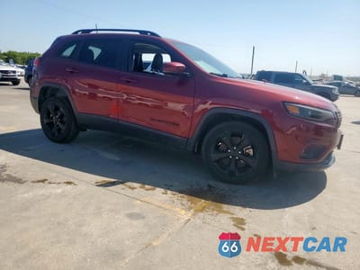 Czwarte zdjęcie samochodu z boku: 2021 JEEP CHEROKEE LATITUDE PLUS VIN:1C4PJLLB2MD180476 - miniatura