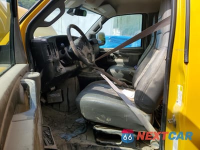 Zdjęcie 7 z 12 samochodu: 2022 GMC SAVANA CUTAWAY G3500 VIN:1GD07RFP5N1161574 - miniatura