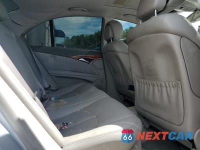 Zdjęcie 10 z 13 samochodu: 2006 MERCEDES-BENZ E 500 4MATIC VIN:WDBUF83J16X188237 - miniatura