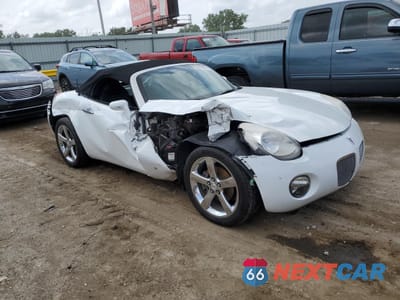 Czwarte zdjęcie samochodu z boku: 2007 PONTIAC SOLSTICE VIN:1G2MB35BX7Y118208 - miniatura