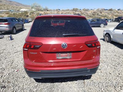 Zdjęcie 6 z 15 samochodu: 2018 VOLKSWAGEN TIGUAN S VIN:3VV1B7AX2JM113984 - miniatura