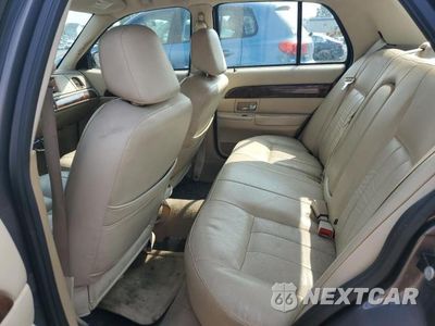 Zdjęcie 10 z 12 samochodu: 2007 MERCURY GRAND MARQUIS GS VIN:2MEFM74W47X620432 - miniatura