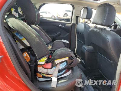 Zdjęcie 10 z 13 samochodu: 2015 FORD FOCUS SE VIN:1FADP3F21FL368806 - miniatura