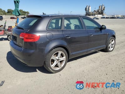 Trzecie zdjęcie samochodu z tyłu: 2010 AUDI A3 PREMIUM PLUS VIN:WAUMFAFM0AA034383 - miniatura