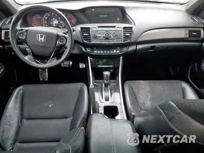 Zdjęcie 8 z 13 samochodu: 2017 HONDA ACCORD SPORT VIN:1HGCR2F5XHA031359 - miniatura