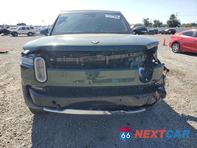 Piąte zdjęcie samochodu w środku: 2025 RIVIAN R1S ADVENTURE VIN:7PDSGBBA3SN047964 - miniatura