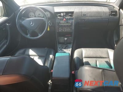 Zdjęcie 8 z 12 samochodu: 2000 MERCEDES-BENZ C 280 VIN:WDBHA29G2YA818359 - miniatura