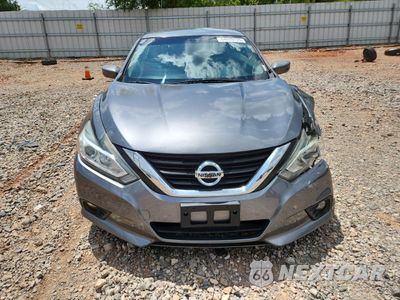 Piąte zdjęcie samochodu w środku: 2017 NISSAN ALTIMA 2.5 VIN:1N4AL3AP3HC236988 - miniatura