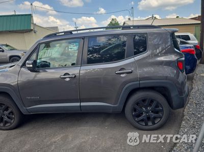 Trzecie zdjęcie samochodu z tyłu: 2017 JEEP RENEGADE LATITUDE VIN:ZACCJBBB2HPE59377 - miniatura