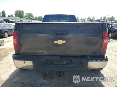 Zdjęcie 6 z 14 samochodu: 2007 CHEVROLET SILVERADO K3500 VIN:1GCJK33657F561348 - miniatura