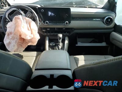 Zdjęcie 8 z 12 samochodu: 2024 CHEVROLET COLORADO ZR2 VIN:1GCPTFEK9R1287719 - miniatura