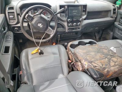 Zdjęcie 8 z 13 samochodu: 2023 RAM 3500 TRADESMAN VIN:3C63RRGL8PG524453 - miniatura