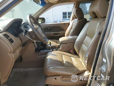 Zdjęcie 7 z 14 samochodu: 2006 HONDA PILOT EX VIN:2HKYF18786H561342 - miniatura