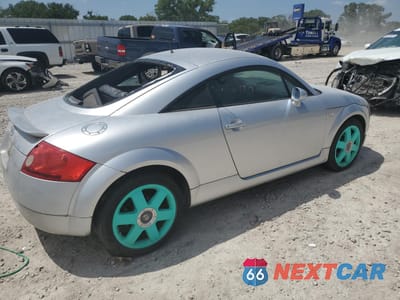 Trzecie zdjęcie samochodu z tyłu: 2000 AUDI TT VIN:TRUTC28N6Y1004503 - miniatura