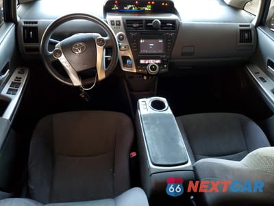 Zdjęcie 8 z 12 samochodu: 2013 TOYOTA PRIUS V VIN:JTDZN3EU9D3204645 - miniatura