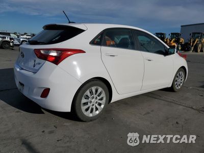 Trzecie zdjęcie samochodu z tyłu: 2016 HYUNDAI ELANTRA GT VIN:KMHD35LH3GU257174 - miniatura