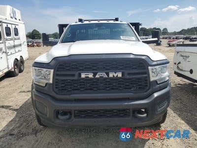 Piąte zdjęcie samochodu w środku: 2022 RAM 5500 VIN:3C7WRMBL3NG279688 - miniatura