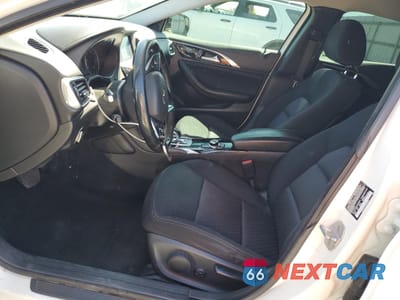 Zdjęcie 7 z 16 samochodu: 2017 INFINITI QX30 BASE VIN:SJKCH5CP6HA039576 - miniatura
