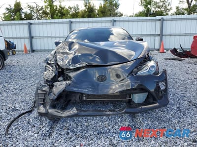 Piąte zdjęcie samochodu w środku: 2017 TOYOTA 86 BASE VIN:JF1ZNAA12H8702507 - miniatura