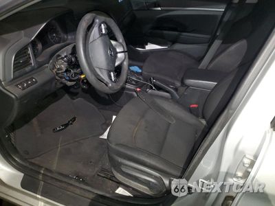 Zdjęcie 7 z 12 samochodu: 2019 HYUNDAI ELANTRA SEL VIN:KMHD84LFXKU816433 - miniatura