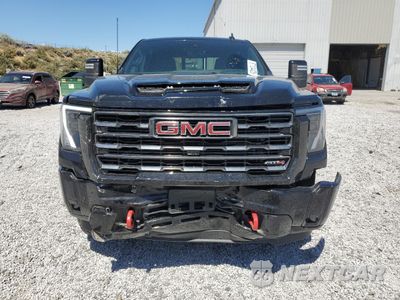 Piąte zdjęcie samochodu w środku: 2025 GMC SIERRA K2500 AT4 VIN:1GT4UPEY1SF267371 - miniatura