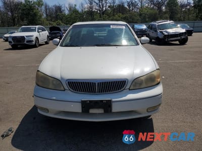 Piąte zdjęcie samochodu w środku: 2000 INFINITI I30 VIN:JNKCA31A6YT205897 - miniatura