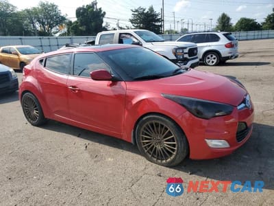 Czwarte zdjęcie samochodu z boku: 2016 HYUNDAI VELOSTER BASE VIN:KMHTC6AD3GU266555 - miniatura
