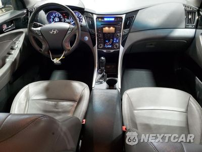 Zdjęcie 8 z 14 samochodu: 2013 HYUNDAI SONATA SE VIN:5NPEC4AC8DH608984 - miniatura