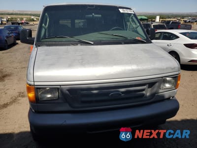 Piąte zdjęcie samochodu w środku: 2005 FORD ECONOLINE E350 SUPER DUTY WAGON VIN:1FBSS31L25HB20635 - miniatura