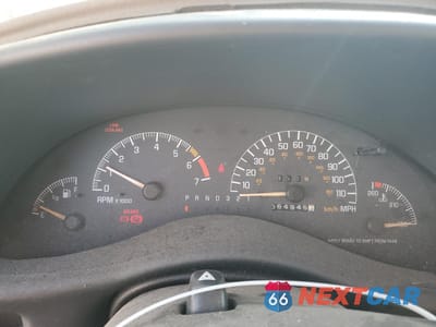 Zdjęcie 9 z 14 samochodu: 2002 PONTIAC GRAND PRIX SE VIN:1G2WK52J82F279953 - miniatura