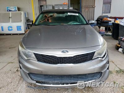 Piąte zdjęcie samochodu w środku: 2017 KIA OPTIMA LX VIN:5XXGT4L39HG133515 - miniatura