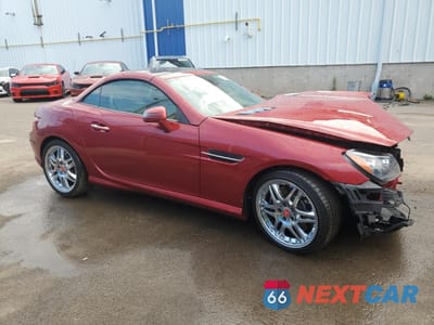 Czwarte zdjęcie samochodu z boku: 2014 MERCEDES-BENZ SLK 350 VIN:WDDPK5HA2EF089650 - miniatura