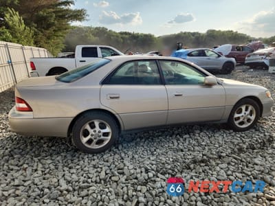 Trzecie zdjęcie samochodu z tyłu: 2001 LEXUS ES 300 VIN:JT8BF28G410335752 - miniatura