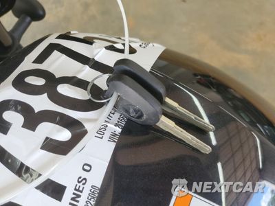 Zdjęcie 8 z 10 samochodu: 2023 HONDA CMX1100 T VIN:JH2SC8366PK201664 - miniatura