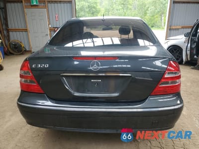 Zdjęcie 6 z 13 samochodu: 2004 MERCEDES-BENZ E 320 VIN:WDBUF65J24A534006 - miniatura