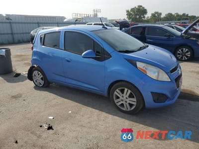 Czwarte zdjęcie samochodu z boku: 2014 CHEVROLET SPARK LS VIN:KL8CB6S93EC455820 - miniatura