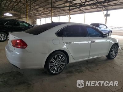 Trzecie zdjęcie samochodu z tyłu: 2015 VOLKSWAGEN PASSAT SE VIN:1VWBT7A3XFC085788 - miniatura