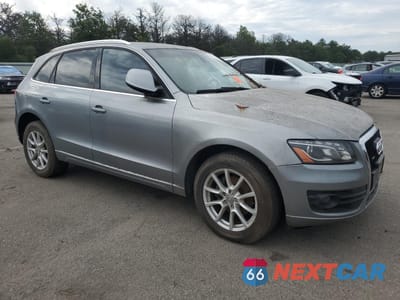 Czwarte zdjęcie samochodu z boku: 2010 AUDI Q5 PREMIUM PLUS VIN:WA1LKAFPXAA027701 - miniatura