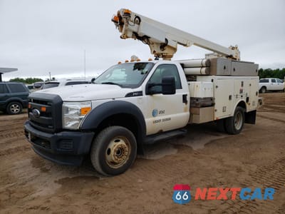 2015 FORD F450 SUPER DUTY 1FDUF4HY5FEA17000 - główne zdjęcie licytacji z USA - miniatura