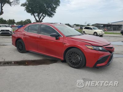 Czwarte zdjęcie samochodu z boku: 2024 TOYOTA CAMRY SE NIGHT SHADE VIN:4T1T11AK8RU254122 - miniatura
