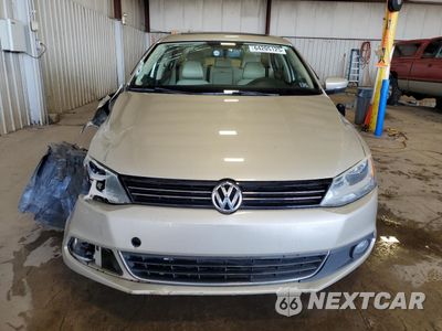 Piąte zdjęcie samochodu w środku: 2013 VOLKSWAGEN JETTA TDI VIN:3VWLL7AJ3DM230460 - miniatura