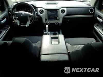 Zdjęcie 8 z 15 samochodu: 2020 TOYOTA TUNDRA CREWMAX SR5 VIN:5TFDY5F19LX918705 - miniatura